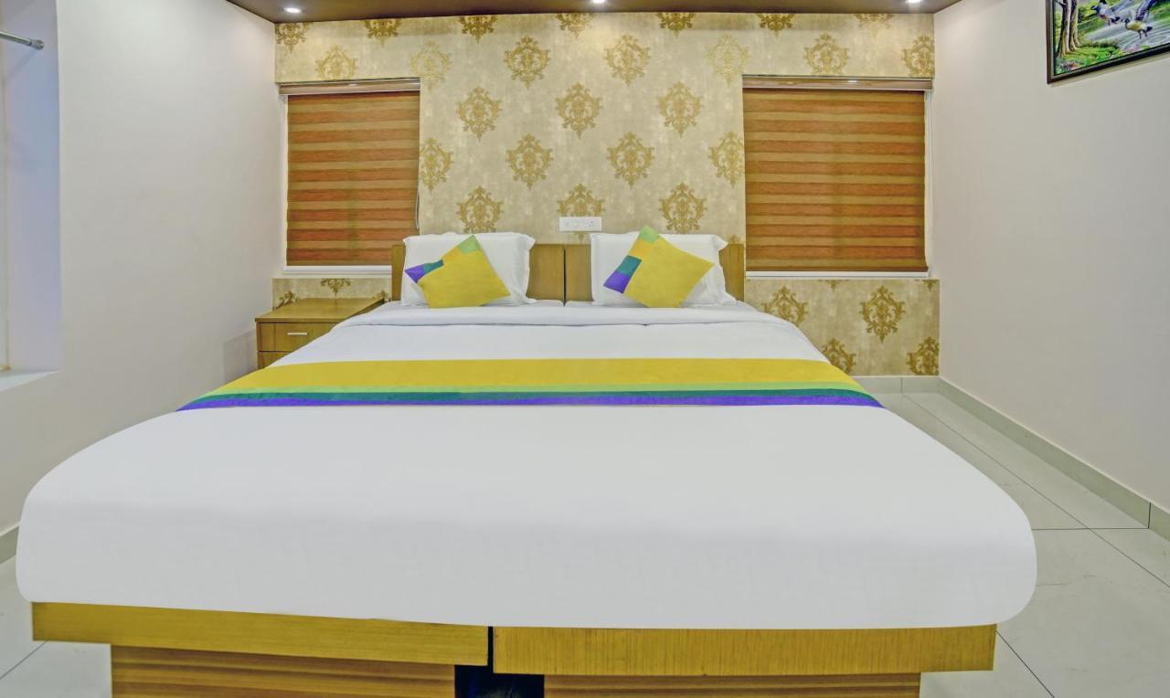 Treebo Trip Majestic Inn Thampanoor Thiruvananthapuram Εξωτερικό φωτογραφία
