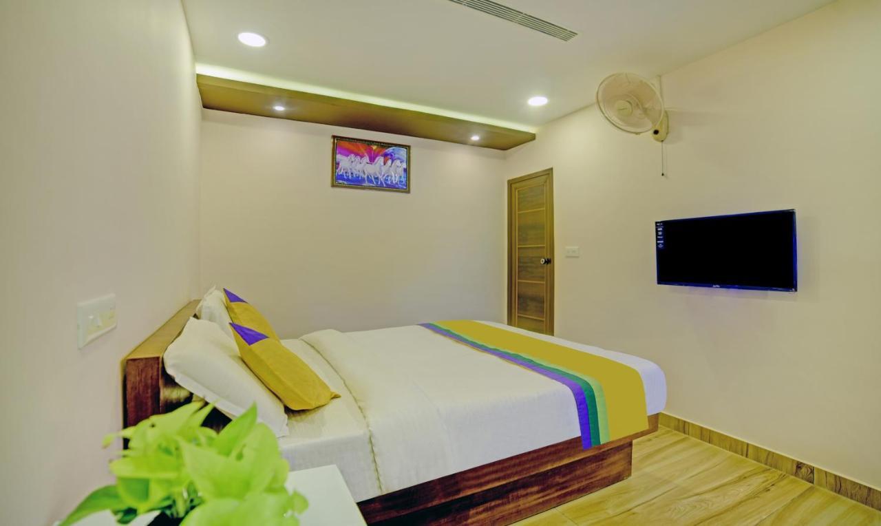 Treebo Trip Majestic Inn Thampanoor Thiruvananthapuram Εξωτερικό φωτογραφία