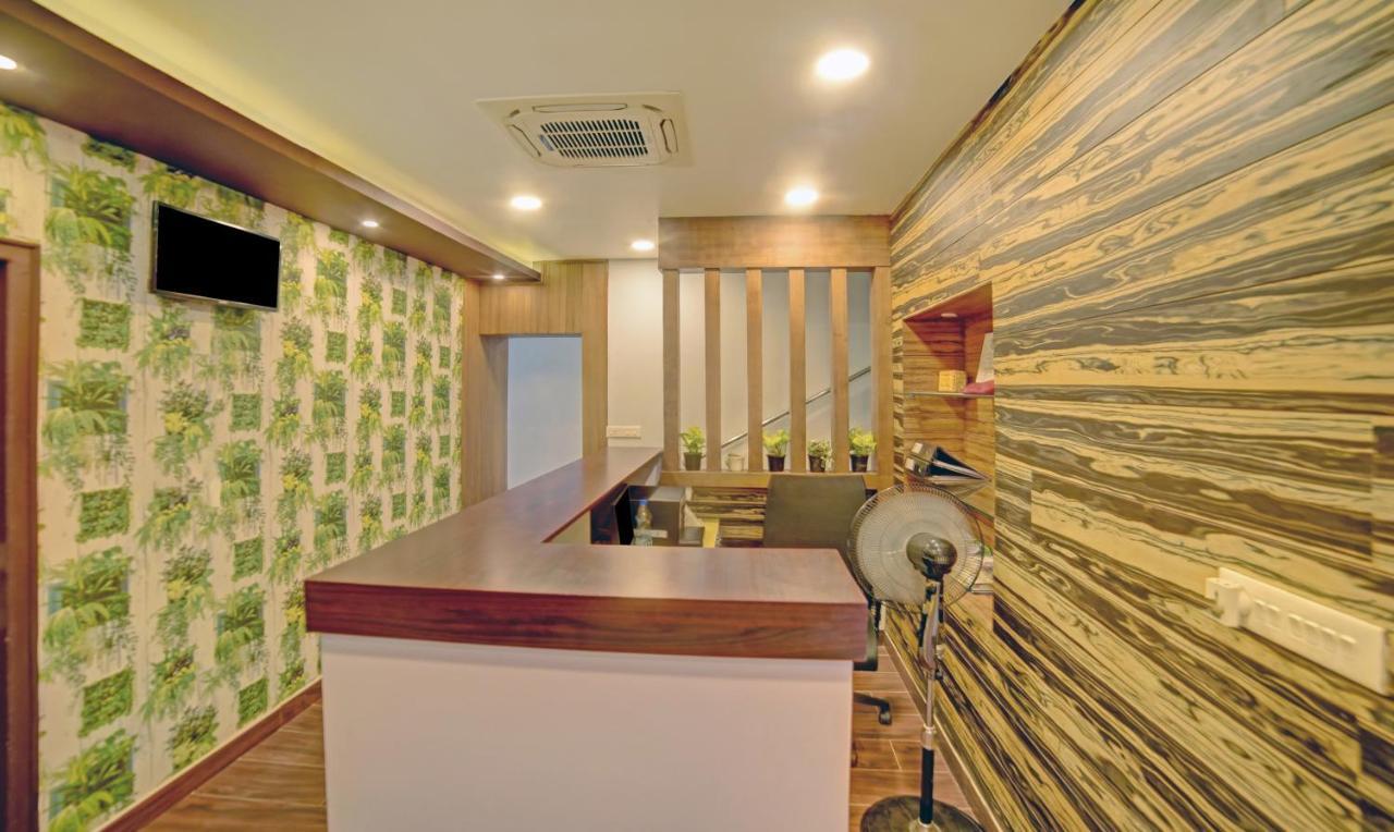 Treebo Trip Majestic Inn Thampanoor Thiruvananthapuram Εξωτερικό φωτογραφία